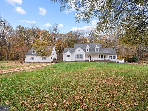 3rd image of 10955 Earnshaw Ln