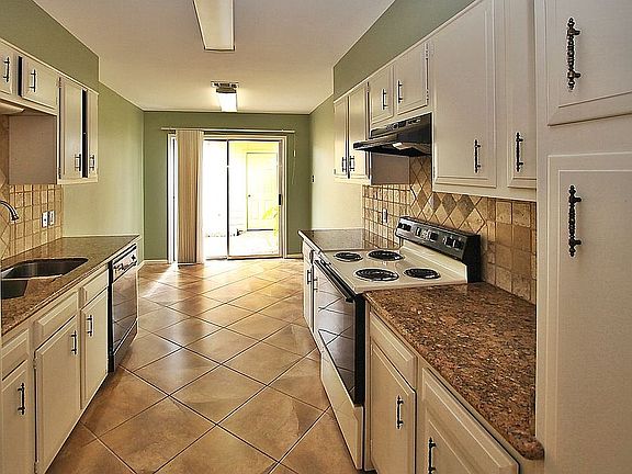 4th image of 5815 Meadow Way