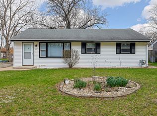 107 Georgine St, Crystal Lake, IL 60014