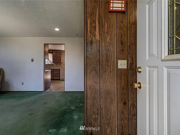 5th image of 1722 S 92nd St
