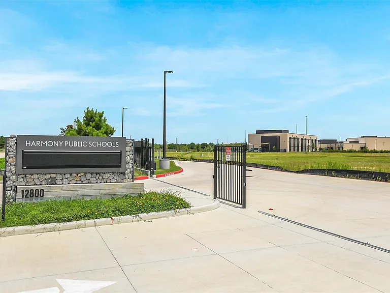 12754 Grayson County Dr — Photo 46