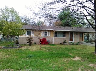 111 N 11th St, Rogers, AR 72756