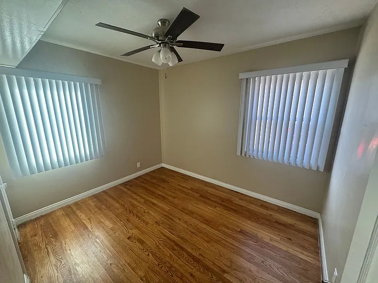 7333 Camellia Ave — Photo 13