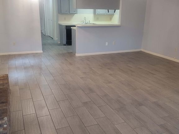 3rd image of 529 N Broad St