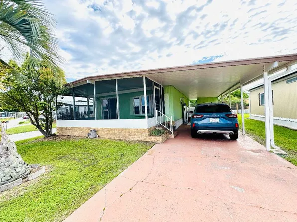 94 Sargasso Ln, Winter Haven, FL 33880