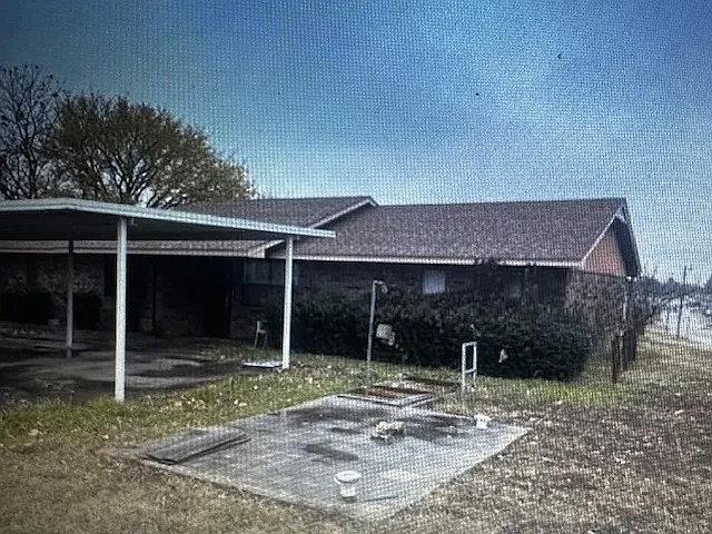 2 bed, 1.5 bath, 928 sqft, $950 — Photo 1