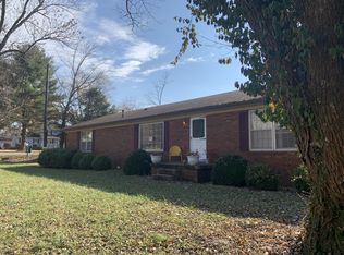 184 S Palmers Chapel Rd, White House, TN 37188