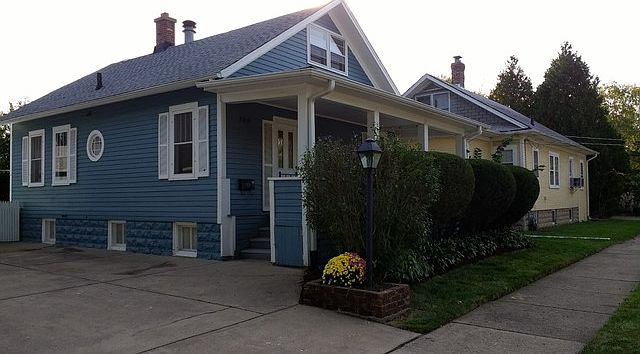 1st image of 149 W Comfort St
