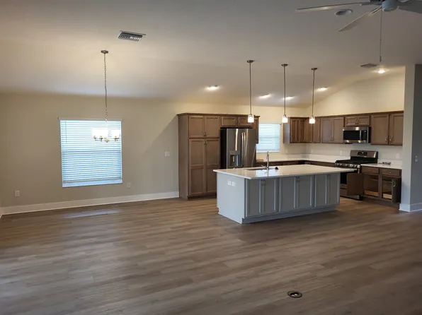 1927 Panlilio Loop, Okahumpka, FL 34762
