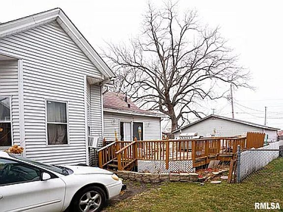 2nd image of 2735 5 1/2 Ave