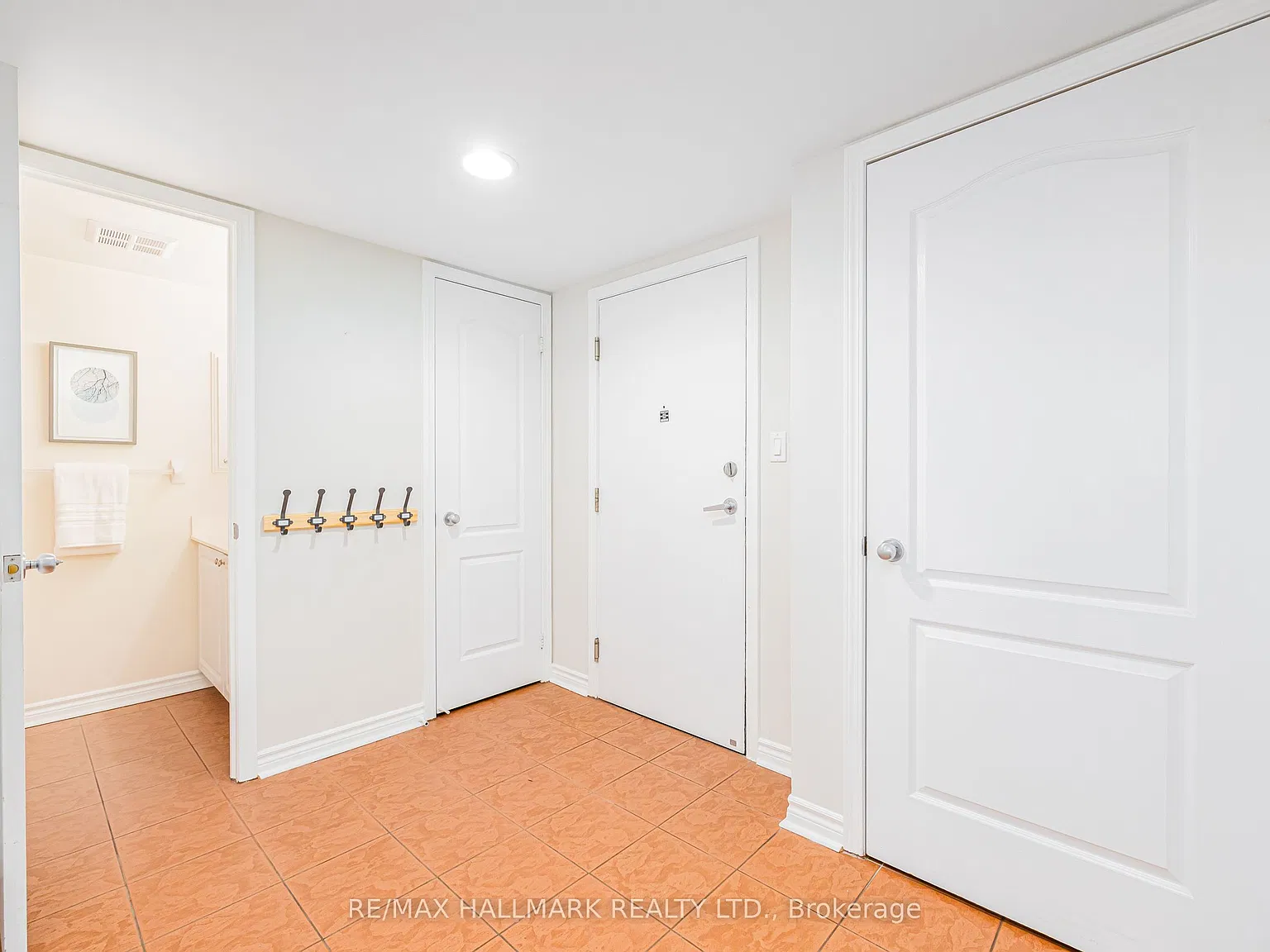 3 bed, $3,800 — Photo 2