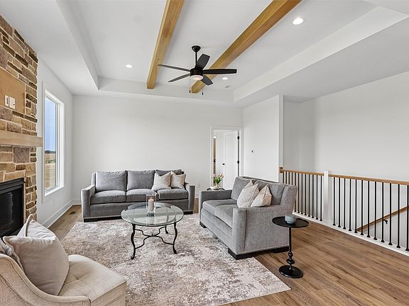 3rd image of 4650 180th St