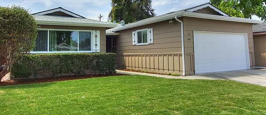 1st image of 1122 Park Brook Ct