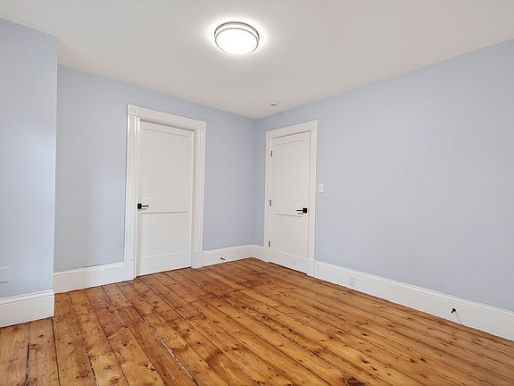 5th image of 114 Woodstock St #114