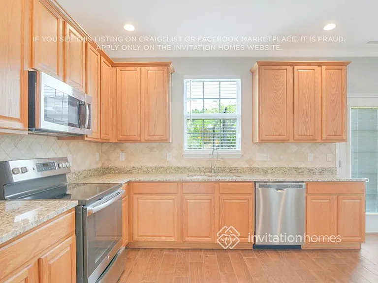 12428 Kendall Ridge Ct — Photo 10