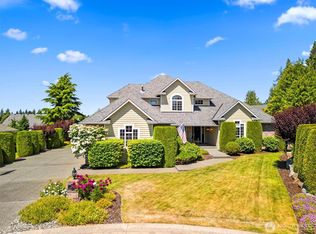 3819 Ridge Ct, Mount Vernon, WA 98274