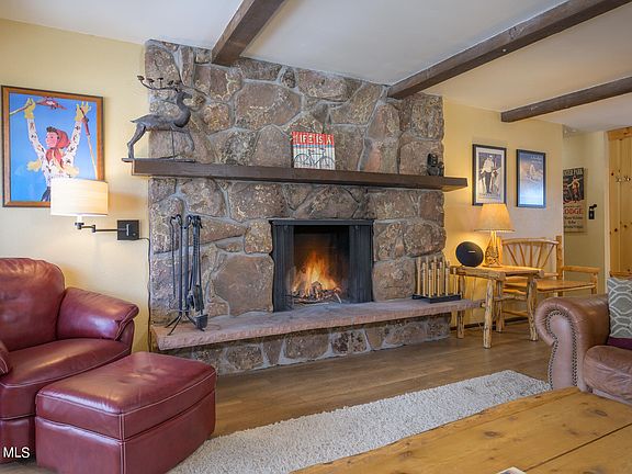4th image of 126 Hi Country Dr #18-7