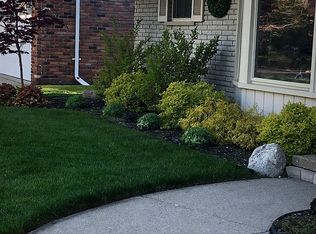 16412 Riverside St, Livonia, MI 48154