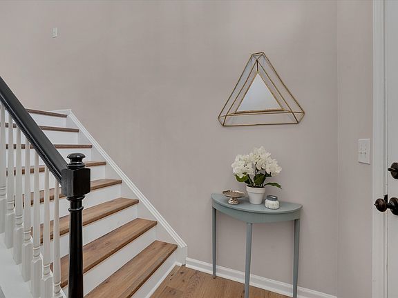 4th image of 5530 Spindlewood Ct