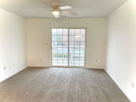 4th image of 9303 Stonestreet Rd Unit 214