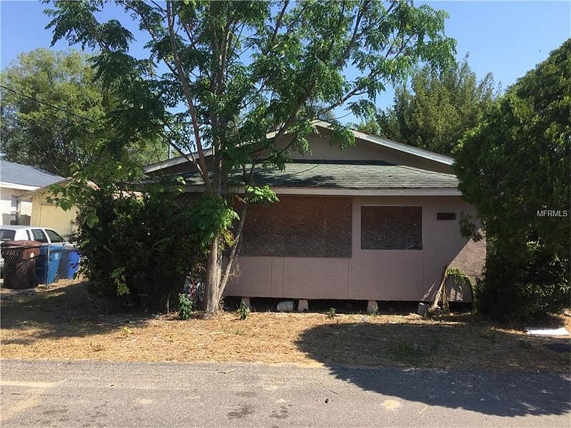 1st image of 1124 Avenue E