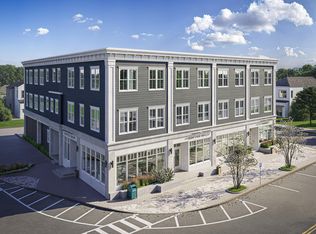 298 Main St #2E, Yarmouth, ME 04096