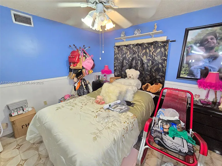 1555 W 44th Pl #235 — Photo 30