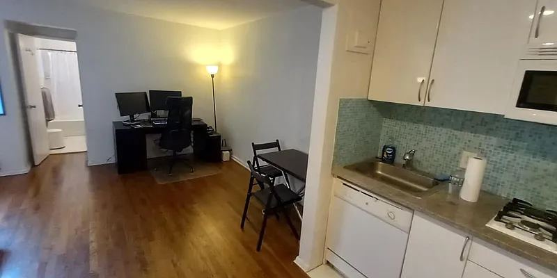 Rented by Nest Seekers International | media 14