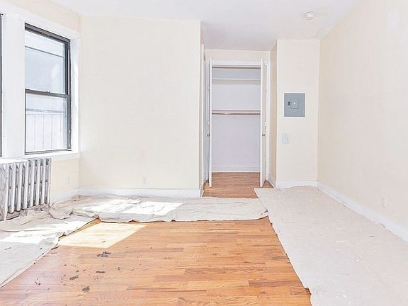 4th image of 65 Clarkson Ave #3D