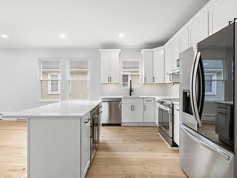 276 Broad Ave #2 — Photo 5