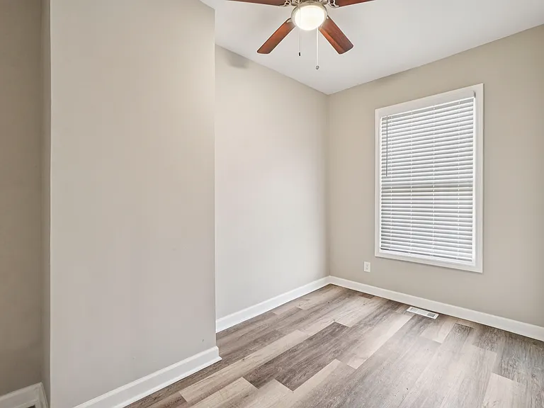 3820 Wabash St — Photo 14