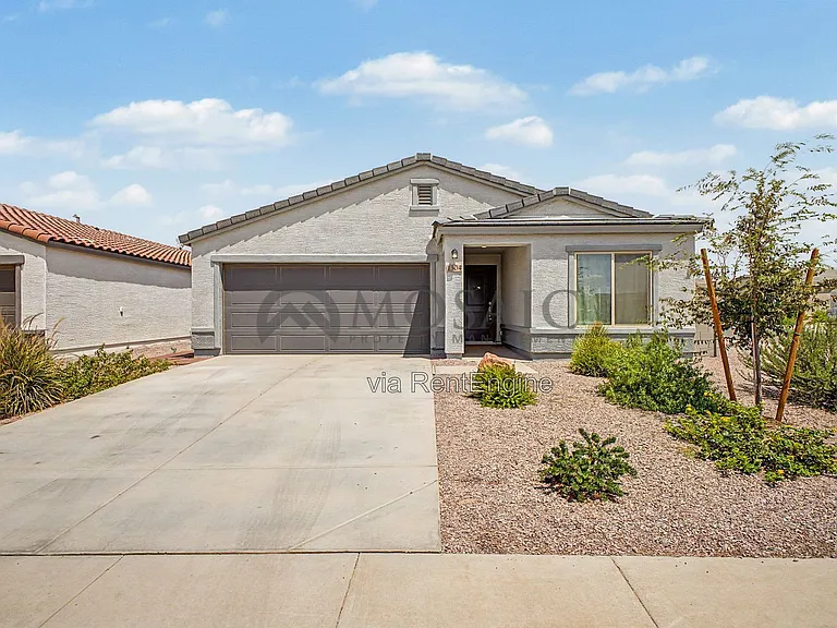 1304 W Inca Dr — Photo 1