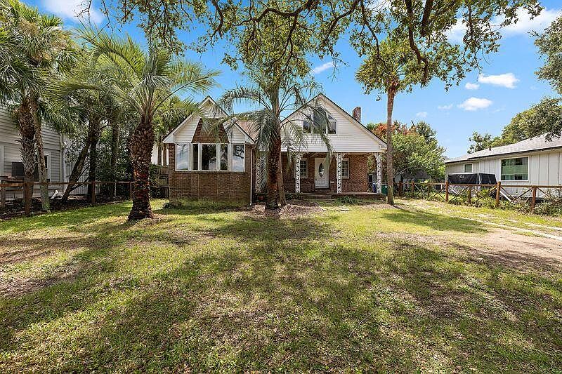 1st image of 512 Palm Blvd