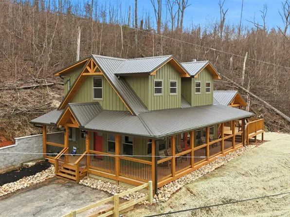 406 Long Hollow Rd, Pigeon Forge, TN 37876