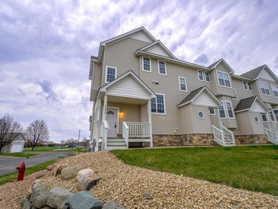 2432 Foxglove Cir, Hudson, WI, 54016