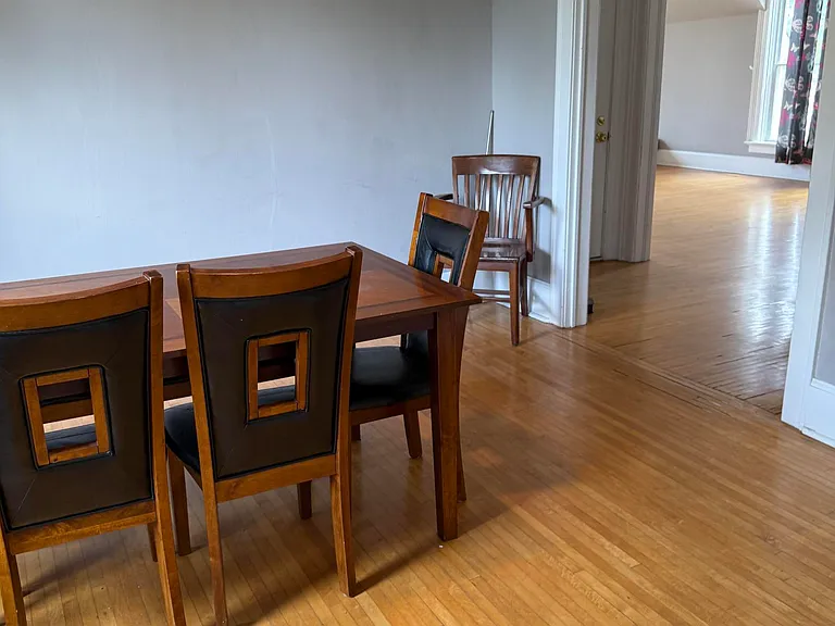 1369 Main St #1/2 — Photo 11