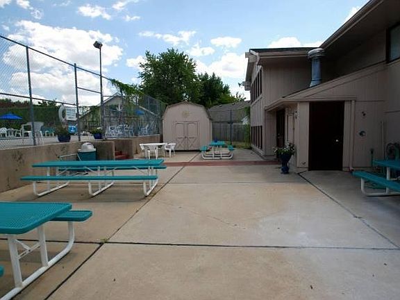 Clubhouse Pool