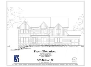 526 Nelson Dr NE, Vienna, VA 22180