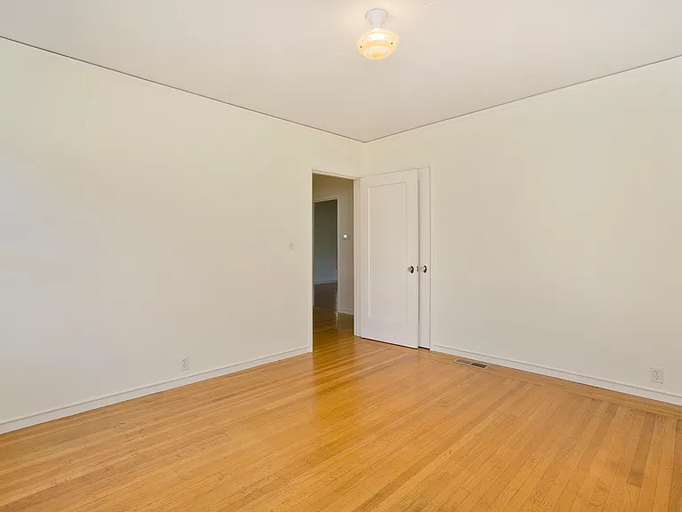 1372 Tomlee Dr — Photo 4