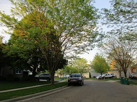 5th image of 466 Streamwater Dr