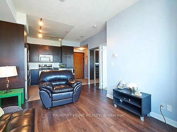 500 Sherbourne St #2701 — Photo 3