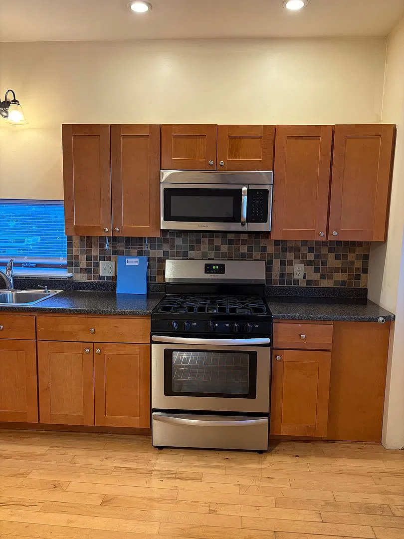 214 North Ave — Photo 3