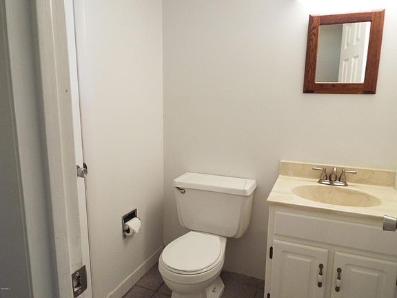 4th image of 403 Blue Jay Ln #85