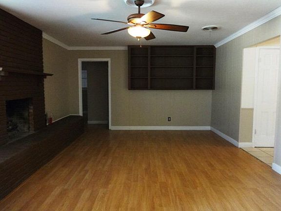 3rd image of 3326 Camarie Ave
