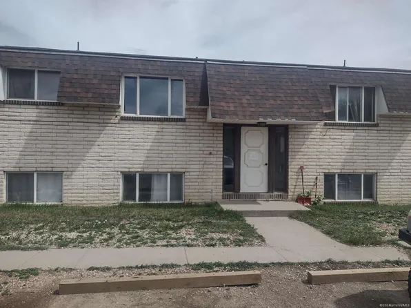 2371 Harrison St, Laramie, WY 82070
