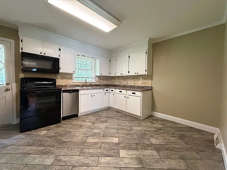 113 Hawthorne St SE — Photo 7