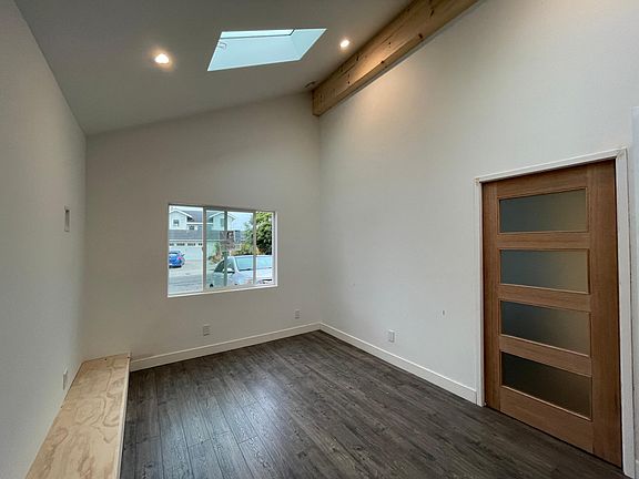 4th image of 704 Litchfield Ln