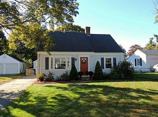 205 Promenade St, Barrington, RI 02806