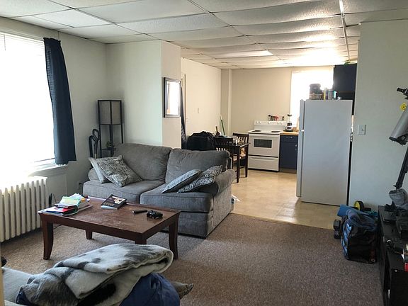3rd image of 951 Columbia St #4