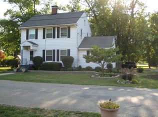 902 W Adams St, Clinton, IL 61727